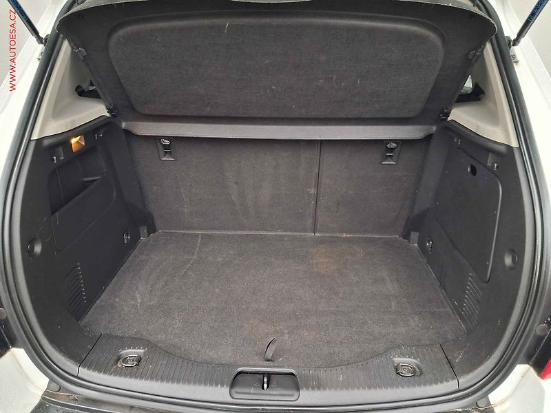 Chevrolet Trax (2013) 1.4 T, LS - fotka 7 z 15