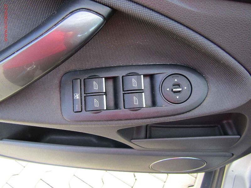 Ford Kuga (2009) 2.0TDCi 4x4, ČR, AC, tempo - fotka 11 z 17