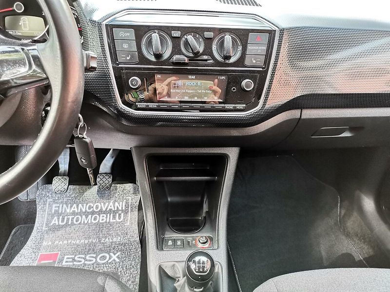 Volkswagen up! (2019) 1.0MPi 44kw AC PDC Tempomat - fotka 14 z 26