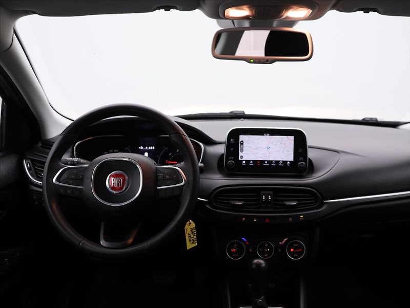 Fiat Tipo 1,6 MultJet 88kW Automat - fotka 17 z 24