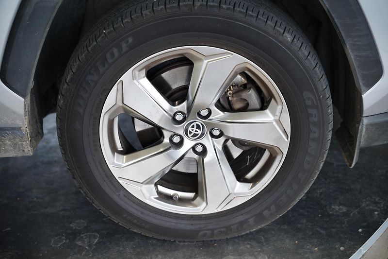 Toyota RAV4 - fotka 10 z 26