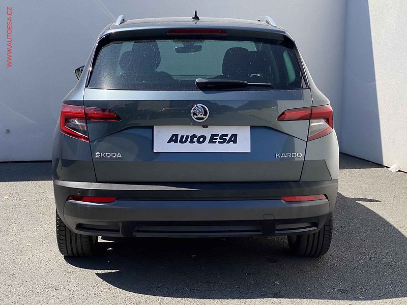 Škoda Karoq (2018) 1.0 TSi, Style, LED, kamera - fotka 5 z 18