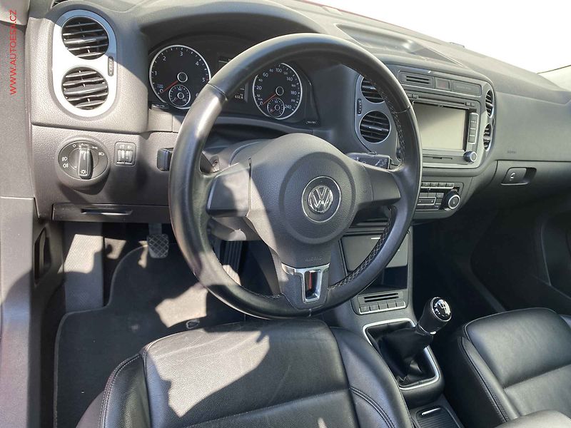 Volkswagen Tiguan (2013) 2.0 TDi, Sport, kůže, navi - fotka 13 z 18