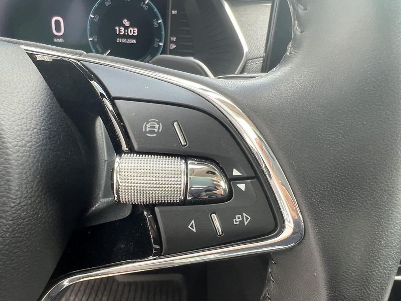 Škoda Octavia (2022) 1,5 TSi110kWSTYLEDSG REZERVACE - fotka 14 z 34