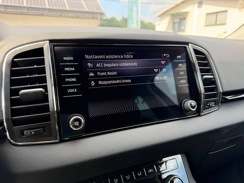 Škoda Karoq Style Plus 2,0 TDI 110 kW 6° M - fotka 14 z 26