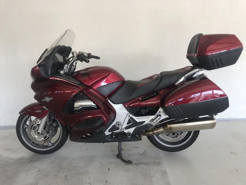Honda ST 1300 Pan European ABS - fotka 4 z 21