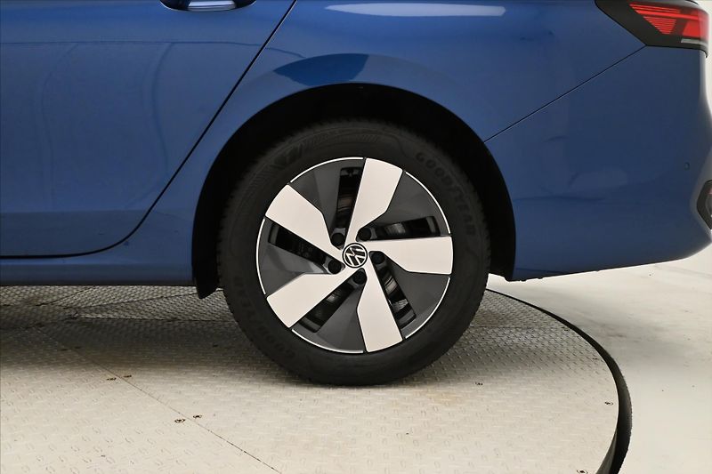 Volkswagen Passat 2,0 TDI 110kW DSG Business Zár - fotka 33 z 33