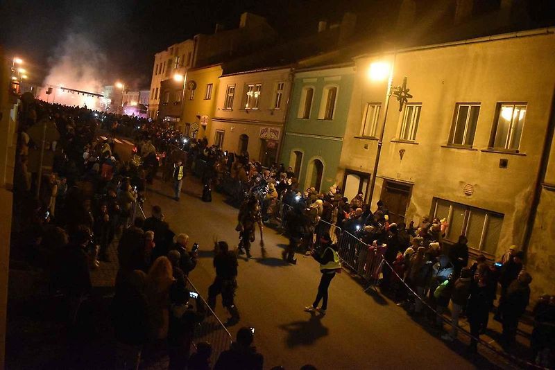 Krampusové a ďábelská vozidla