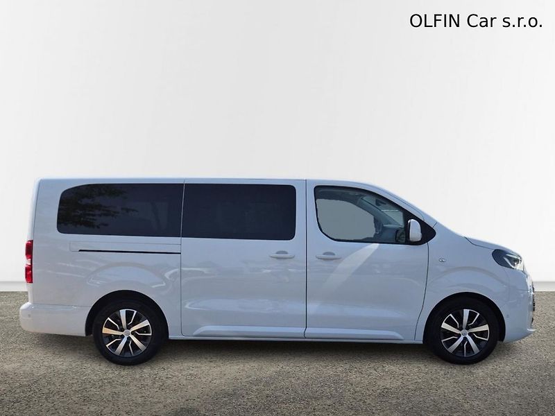 Toyota ProAce Verso Family 2.0D 130 kW 8 AT Family - fotka 6 z 29