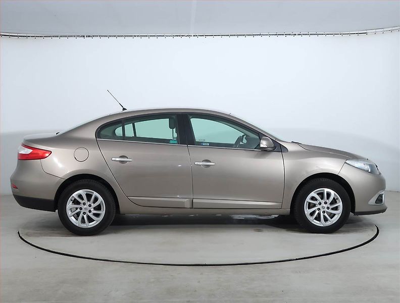 Renault Fluence (2013) 1.6 16V, Tempomat - fotka 6 z 18