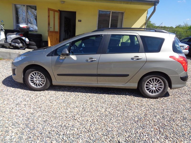 Peugeot 308 1,4 - fotka 4 z 18