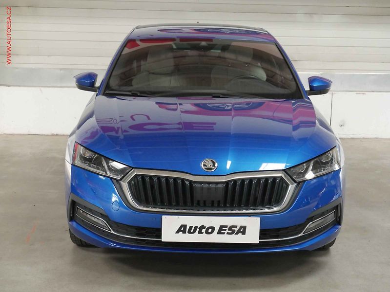 Škoda Octavia (2022) 2.0 TDi, 1.maj,ČR, Style - fotka 2 z 22
