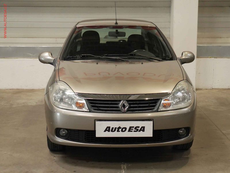 Renault Thalia (2011) 1.2 i, ČR, AC, park.asist - fotka 2 z 17