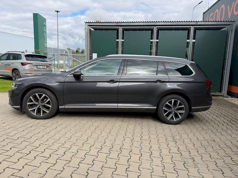 Volkswagen Passat (2023) VARIANT ELEGANCE 2.0TDI 110KW - fotka 19 z 23