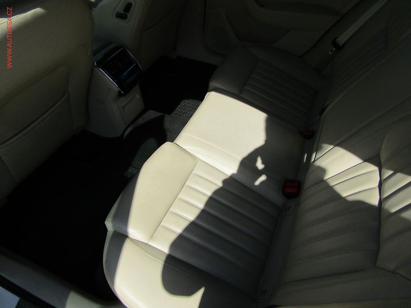 Škoda Superb (2016) 2.0 TDi 4x4, ČR, L&K, DSG - fotka 10 z 23