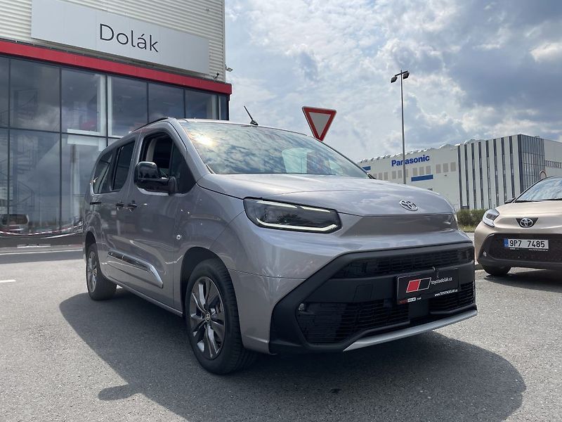 Toyota ProAce City Verso 1.5D 130k Long ODBĚR 6/2026 - fotka 1 z 29