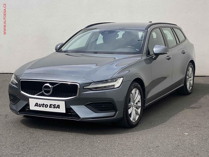 Volvo V60 (2018) 2.0d, Navi, LED, AC - fotka 3 z 18