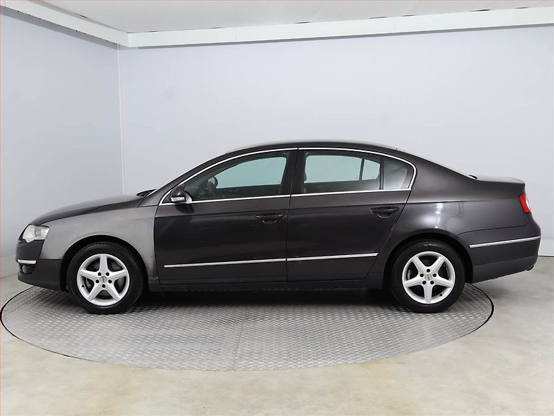 Volkswagen Passat (2007) 2.0 TDI, 4X4, nová STK - fotka 3 z 13