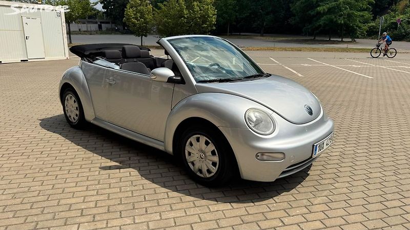 Volkswagen New Beetle (2003) 1.6i, 75kw Kabriolet - fotka 7 z 16