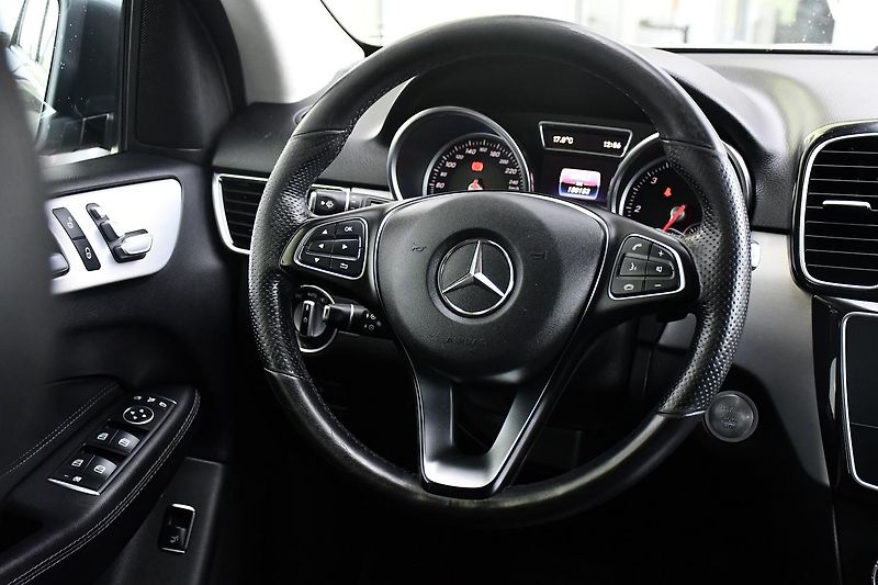 Mercedes-Benz GLE 350D 4MATIC VZDUCH ČR - fotka 6 z 42