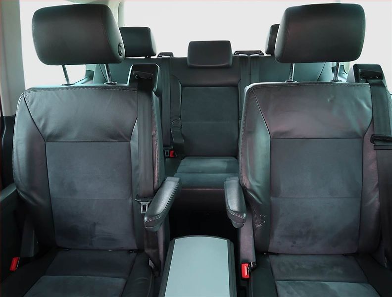 Volkswagen Multivan (2013) Highline 2.0 TDI 4Motion, ČR - fotka 10 z 24