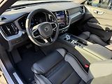 Volvo XC60 B5 AWD Plus Dark #VZDUCH - náhled 9