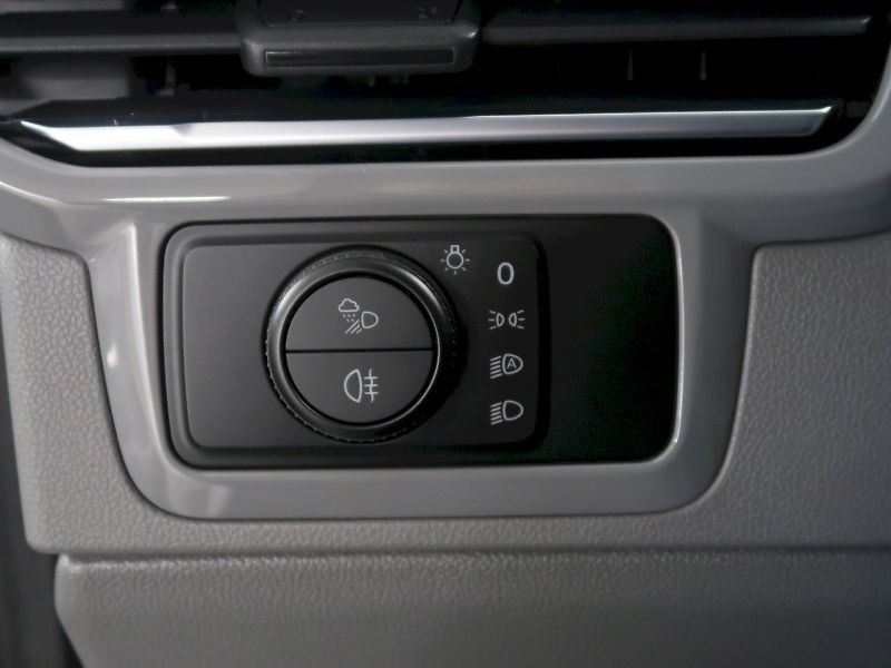 Volkswagen Caravelle (2025) LIFE 2.0TDI 110KW 8MÍST - fotka 20 z 31