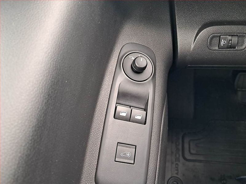 Toyota ProAce City (2024) Maxi 1.5 D-4D, 5Míst, 756kg - fotka 17 z 19