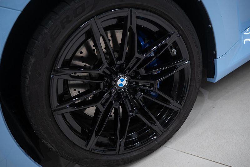 BMW Řada 2 (2024) 338KW KARBONOVÁ STŘECHA TOP!!! - fotka 8 z 48