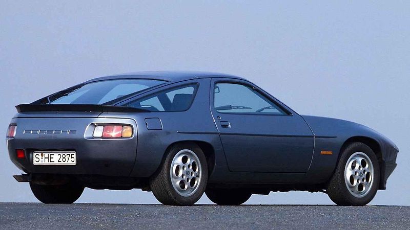Porsche 928 GTS.