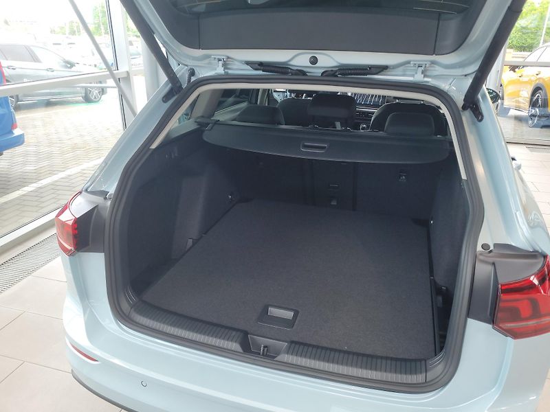 Volkswagen Golf Variant (2026) People 1,5 TSI  - fotka 8 z 8