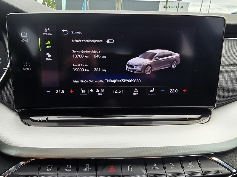 Škoda Octavia 2.0TDI 110KW DSG STYLE+ MATRIX - fotka 35 z 39