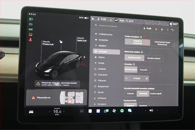 Tesla Model 3 (2021) Std Range Plus 55kWh, SoH 81% - fotka 15 z 22