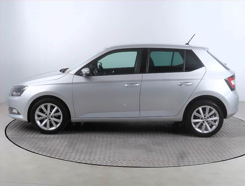 Škoda Fabia (2018) Ambition 1.0 TSI, Serv.kniha - fotka 3 z 14