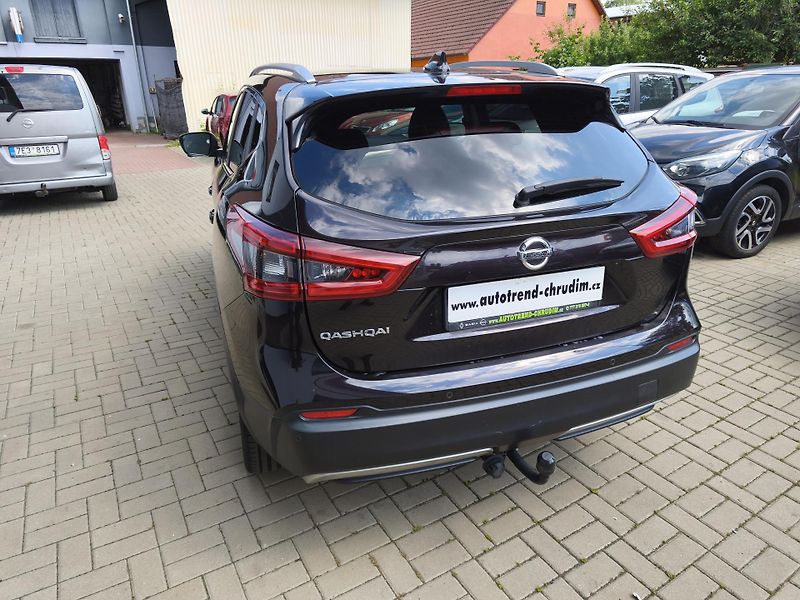 Nissan Qashqai (2017) 1,6 DIG-T 120kW-zadáno! - fotka 10 z 20