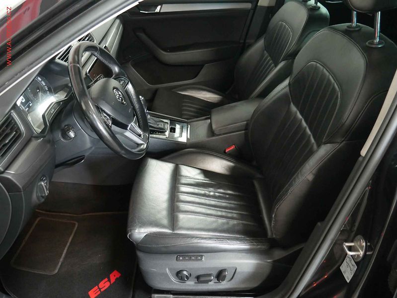 Škoda Superb (2018) 2.0 TDi 4x4, DSG, navi, bixen - fotka 9 z 22