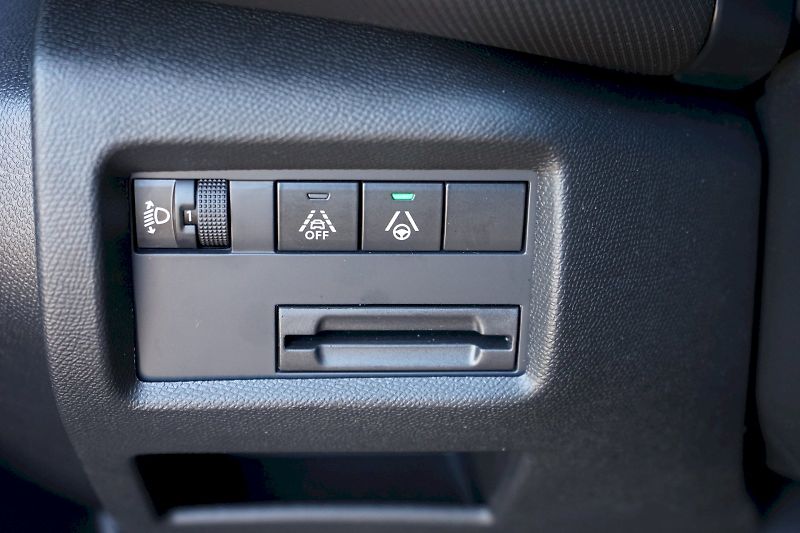 Citroën C5 Aircross (2025) MAX Hybrid 136 ë-DCS6 - fotka 24 z 27