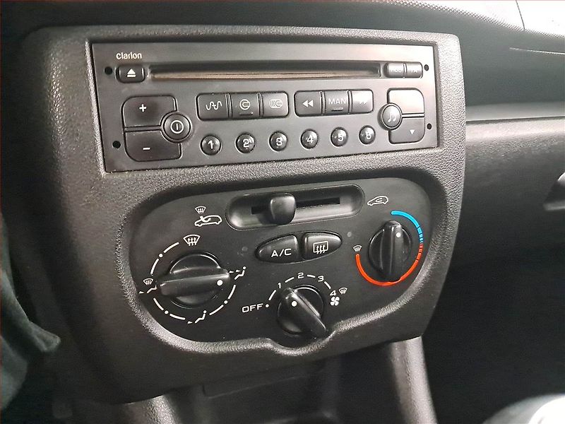 Peugeot 206 (2010) 1.4 HDI, po STK, jezdí výborně - fotka 13 z 16