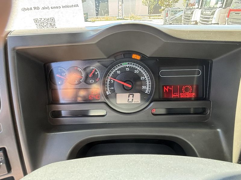 Renault Premium DXI LANDER D 410.26 PR 6x4 E5 - fotka 21 z 21