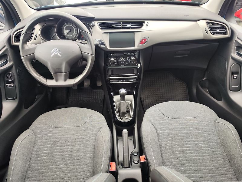Citroën C3 1.2 PureTech/60kW Feel Edition - fotka 11 z 25