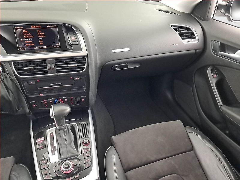 Audi A5 (2010) 2.0 TFSI, Automat, Serv.kniha - fotka 8 z 20