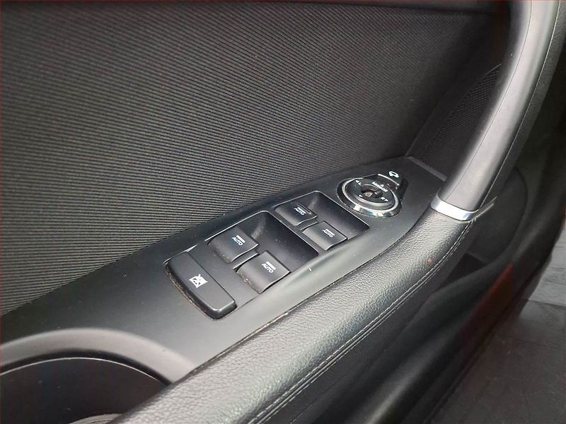 Hyundai i40 (2018) 1.7 CRDi, Automat, Serv.kniha - fotka 21 z 21