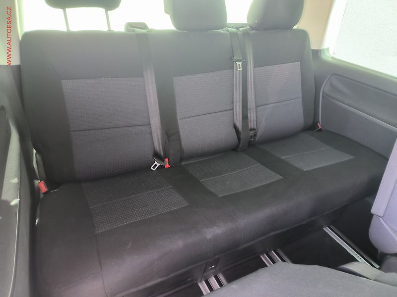 Volkswagen Multivan (2008) 2.5TDI 4x4, ČR, servis.kniha - fotka 12 z 21