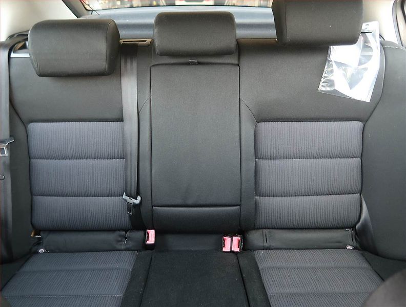 Škoda Octavia (2008) 1.9 TDI, po STK, dobrý stav - fotka 10 z 16