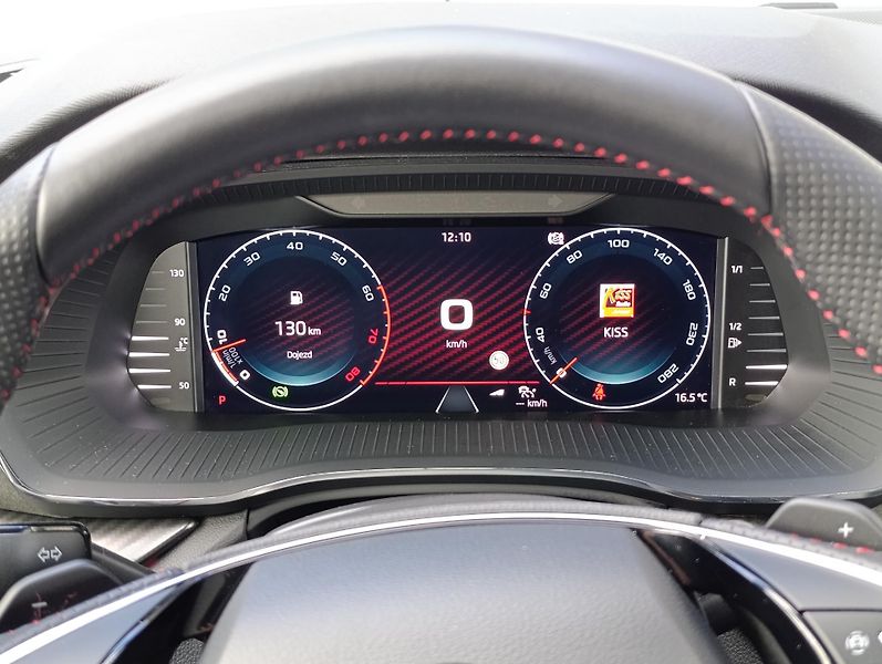 Škoda Octavia RS 2.0TSI 180kW ČR DPH - fotka 25 z 36