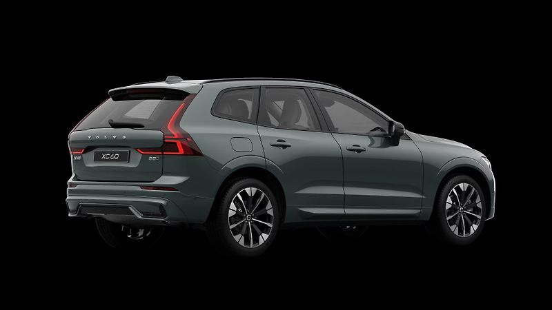 Volvo XC60 (2026) ULTRA DARK, B5 AWD, 184+10 kW - fotka 3 z 10