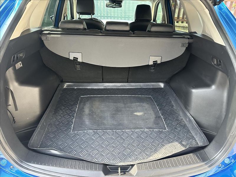 Mazda CX-5 2,0 Sports-Line 4x4 - fotka 5 z 35