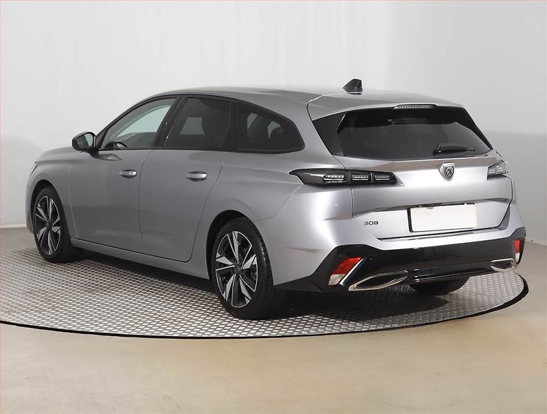Peugeot 308 (2023) Allure 1.5 BlueHDi, Automat - fotka 4 z 25