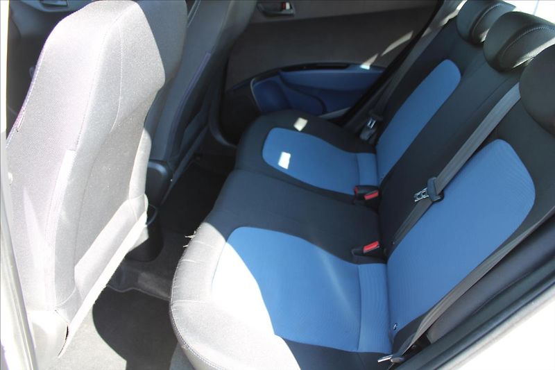 Hyundai i10 1,0 i  NOVÉ V ČR,1.MAJITEL - fotka 10 z 22