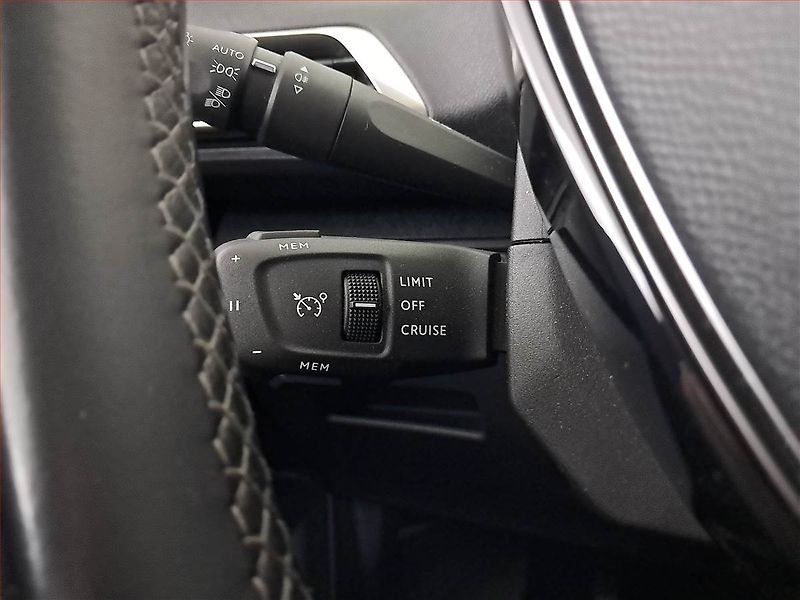 Peugeot 3008 (2022) 1.5 BlueHDi, Serv.kniha, Kůže - fotka 18 z 18